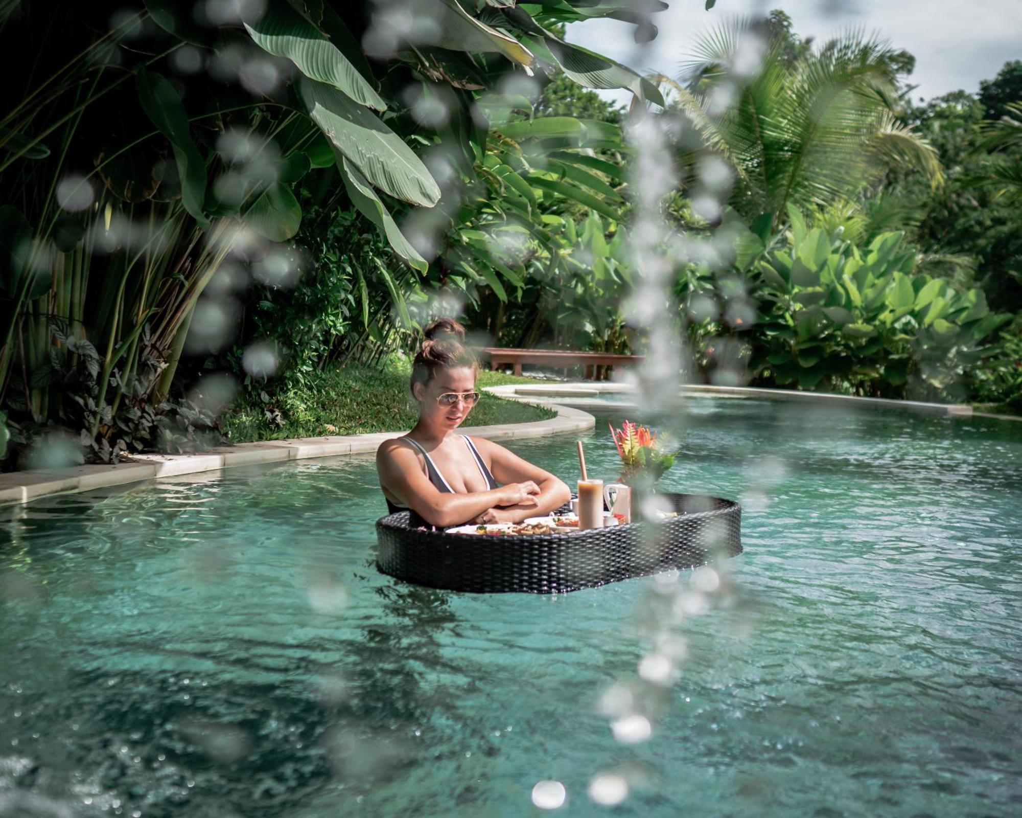 Resort Nyuh Bali & 5*