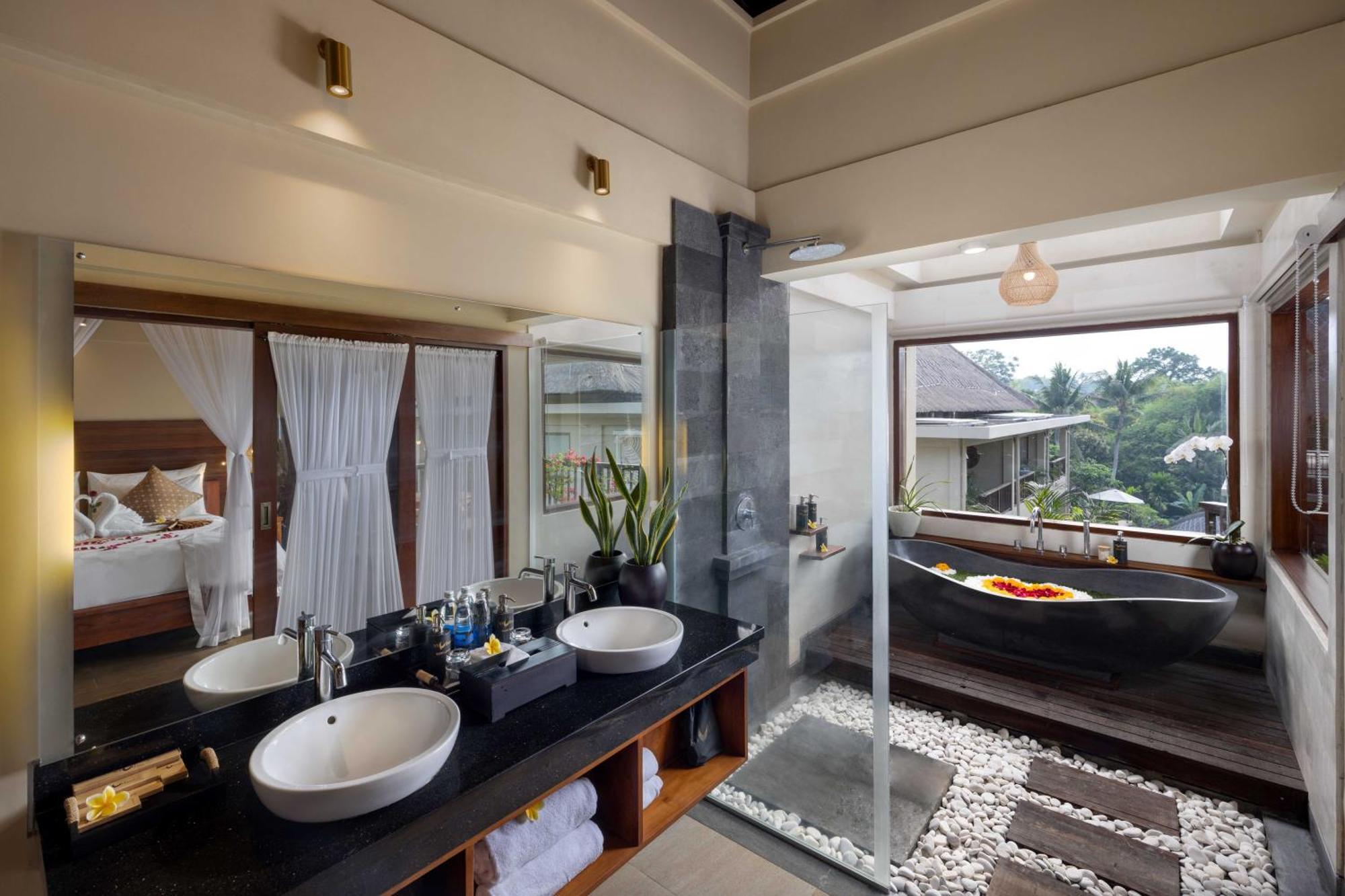 Resort Nyuh Bali & 5*